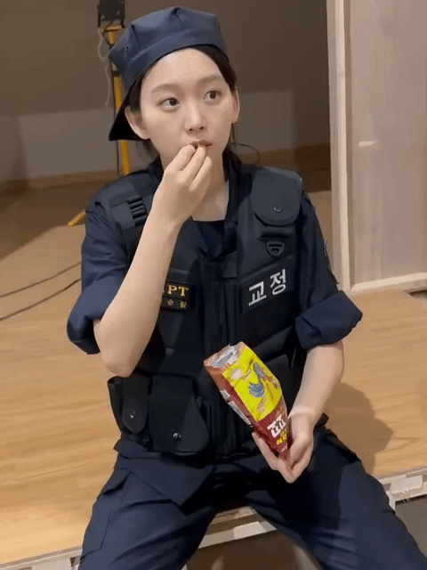 곧-마흔살인-참교육-배우-진기주-인스타.jpg-20-이미지