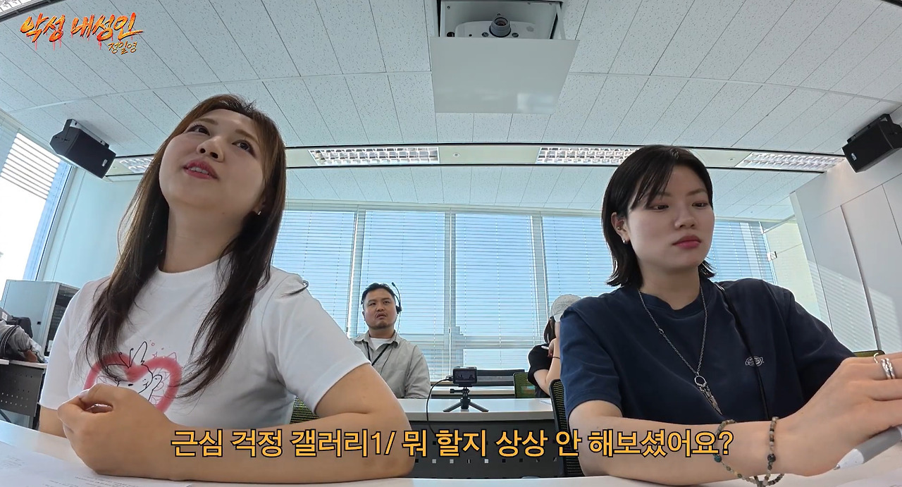 어떤-인생을-살아왔는지-감도-안오는-60대-연예인-지망생-아저씨.jpg-10-이미지