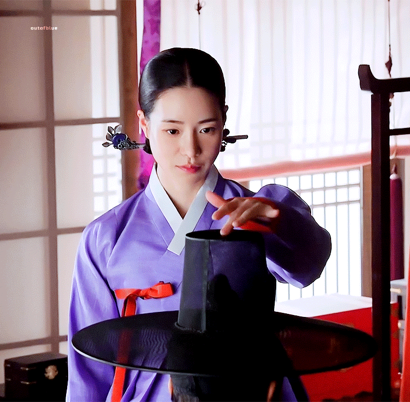 다잘맞아서-한복-다입혔다는-옥씨부인전-임지연-착장.jpgif-9-이미지