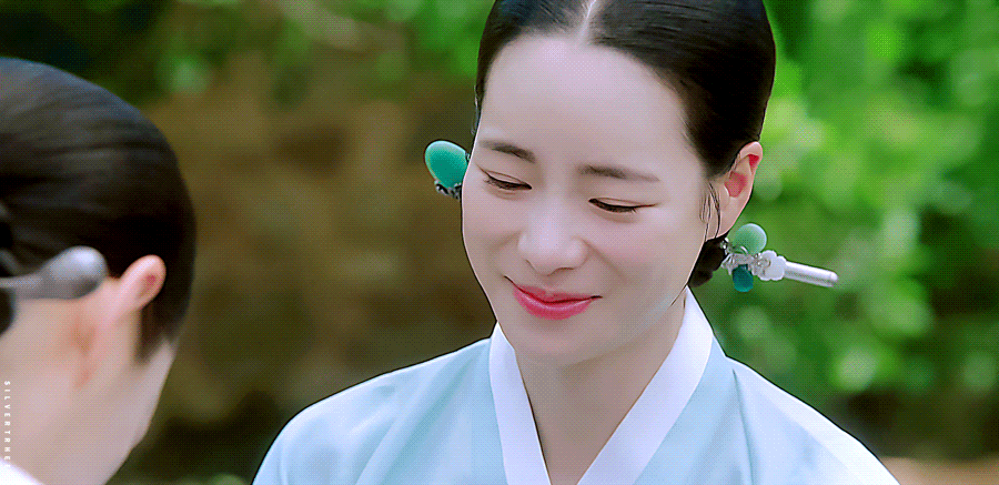 다잘맞아서-한복-다입혔다는-옥씨부인전-임지연-착장.jpgif-4-이미지